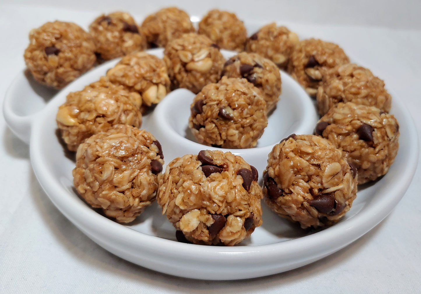 Twin Oats Foods Oat Bites - Peanut Crunch with Dark Chocolate